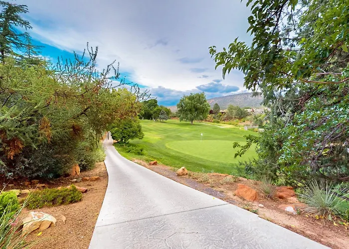 Golf On-site And Relax Poolside! Canyon Mesa Retreat
