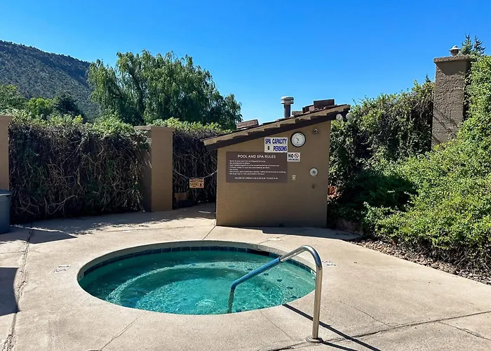 Holiday home Golf On-site And Relax Poolside! Canyon Mesa Retreat *
